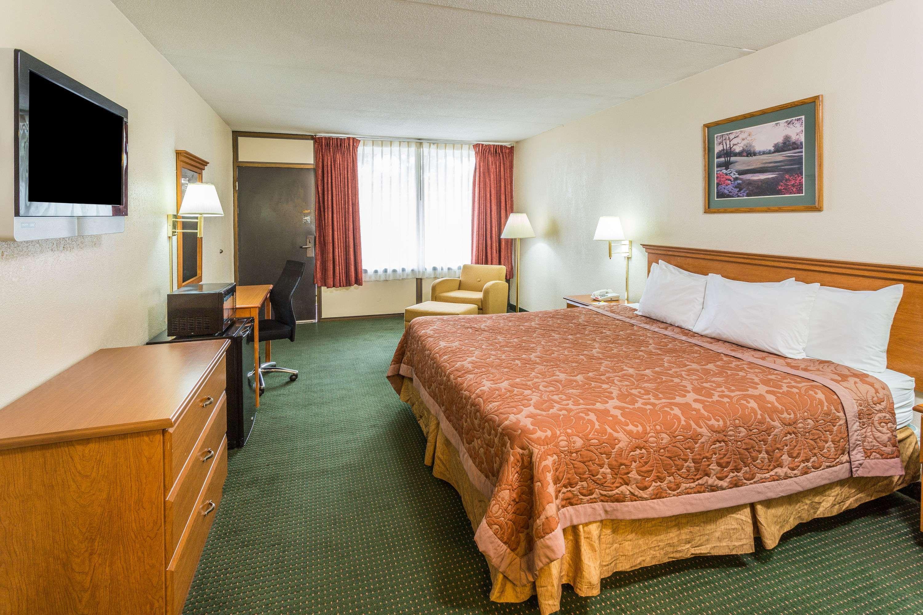 Days Inn By Wyndham Valdosta/Near Valdosta Mall Eksteriør billede